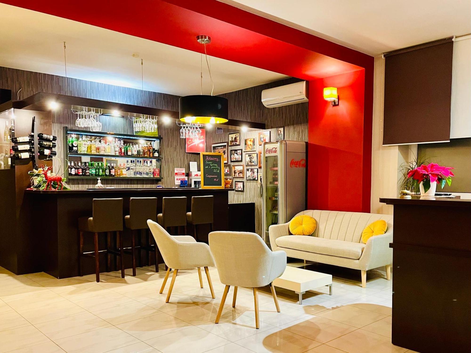 Hotel Seven 7 Kaliszki Kültér fotó