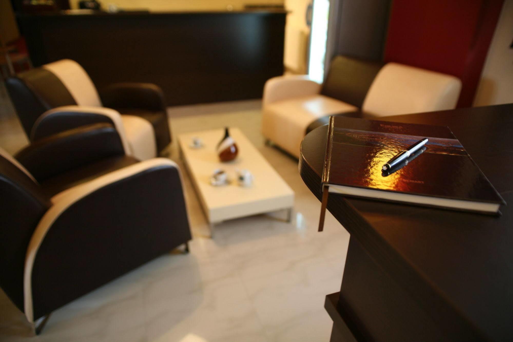Hotel Seven 7 Kaliszki Kültér fotó