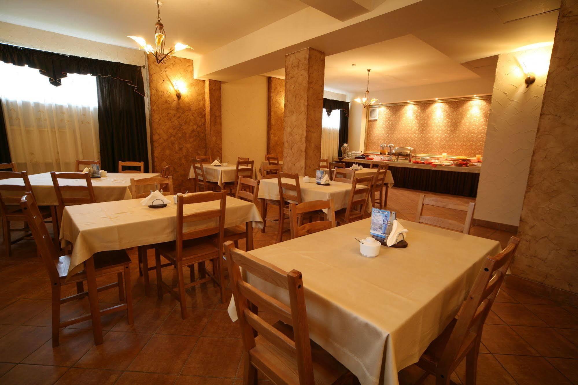Hotel Seven 7 Kaliszki Kültér fotó