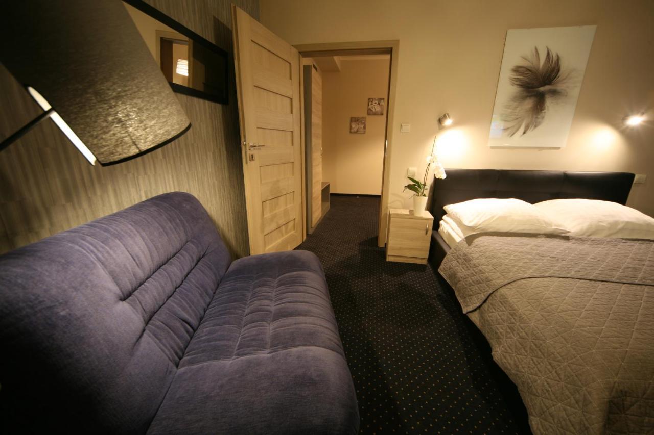 Hotel Seven 7 Kaliszki Kültér fotó