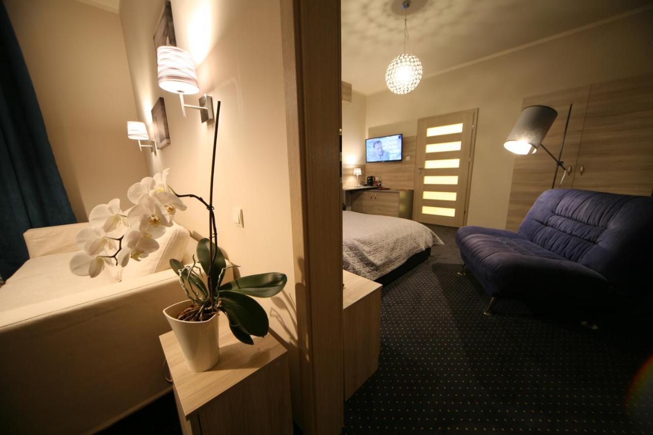 Hotel Seven 7 Kaliszki Kültér fotó