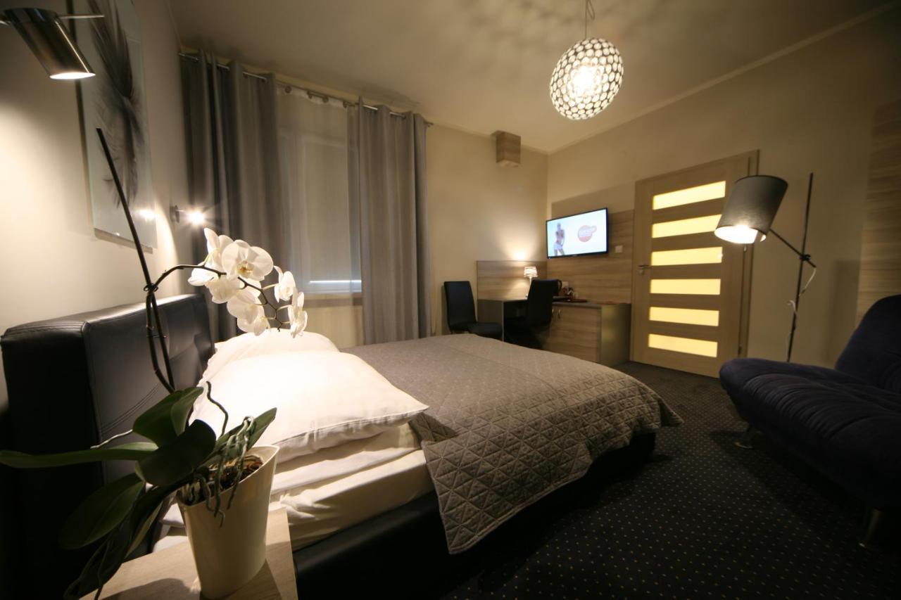 Hotel Seven 7 Kaliszki Kültér fotó