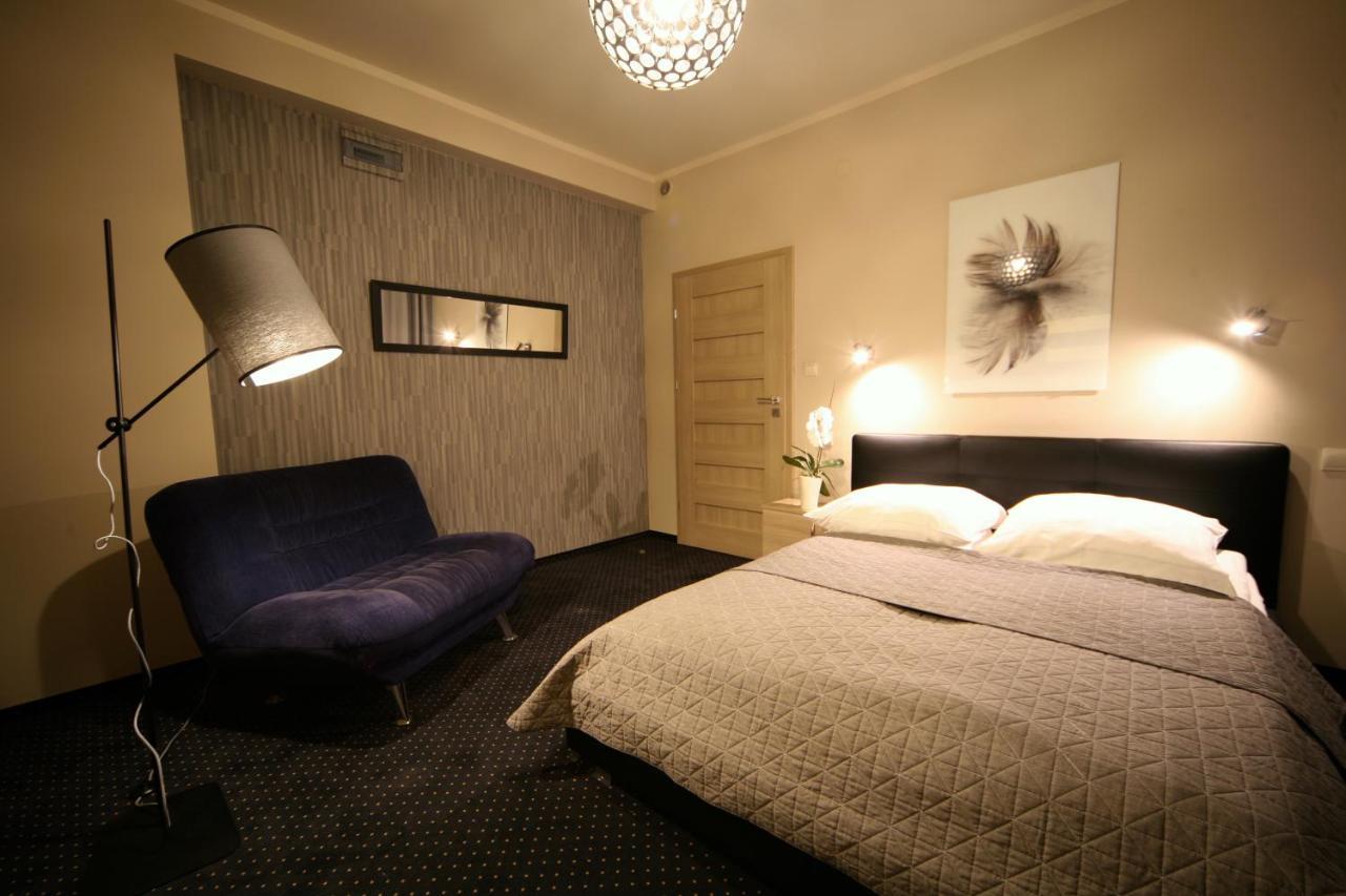 Hotel Seven 7 Kaliszki Kültér fotó